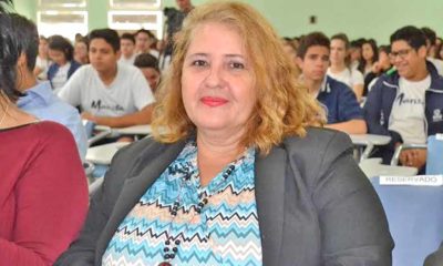 Bernadete Aparecida participa de debate com alunos de colégio particular, fala sobre educação e geração de emprego e renda