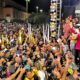 Kátia Abreu é ovacionada no Ceará, em carreata com Ciro gomes