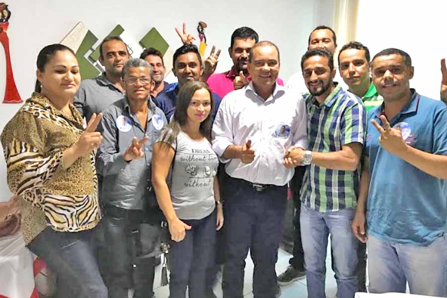 Outra adesão em massa à reeleição de Vicentinho prefeito e os 9 vereadores de Brasilândia