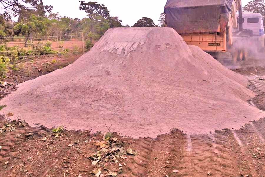 Seder inicia distribuição de calcário por meio do Programa Chão Produtivo