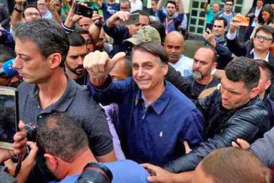 Bolsonaro diz que não perdoa agressor e quer que ele mofe na cadeia