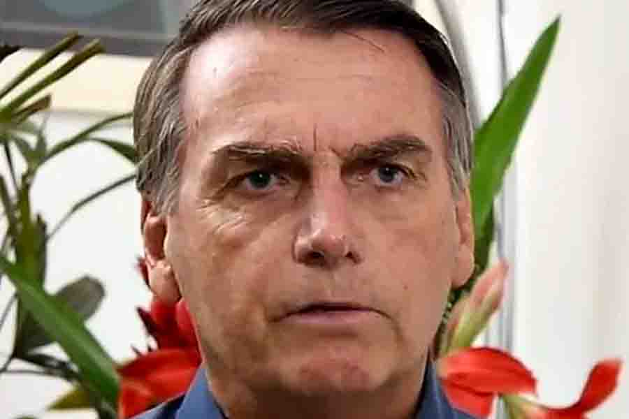 Bolsonaro diz que não tem controle sobre atos violentos de apoiadores