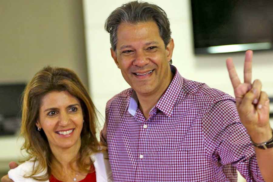 Haddad vota em São Paulo e diz que segundo turno fará bem ao país