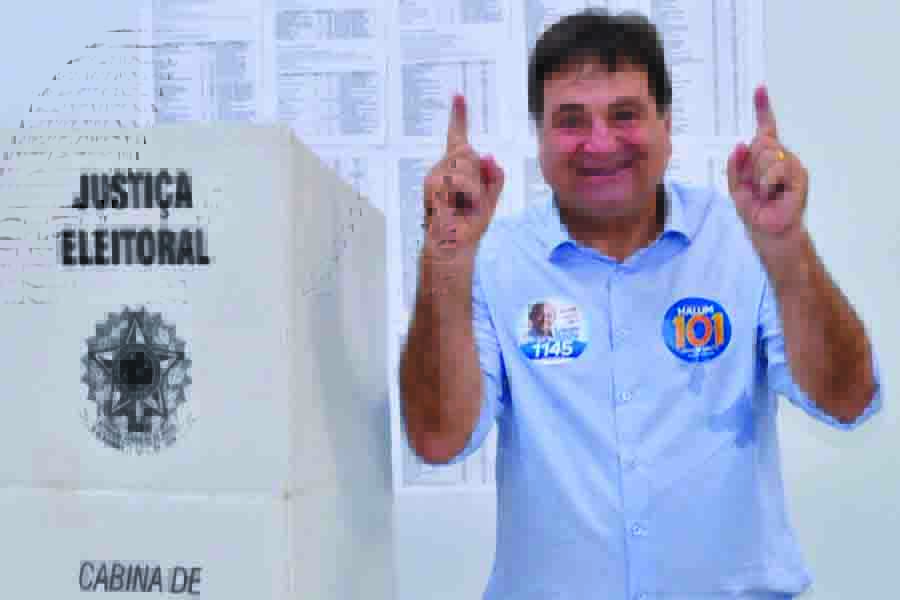 Halum vota em Araguaína e diz esperar que povo escolha quem tem compromisso e serviços prestados