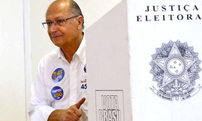 Hoje é o dia maior da democracia, diz Alckmin após votar em SP